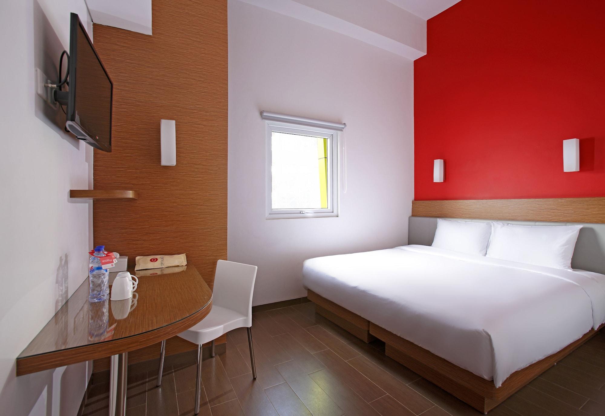 Amaris Hotel Pasar Baru Джакарта Екстериор снимка